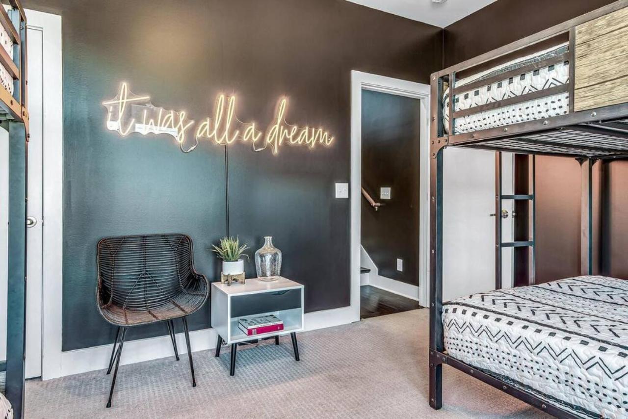 Big New And Modern With Skyline View Mural And Ping Pong Nashville Dış mekan fotoğraf