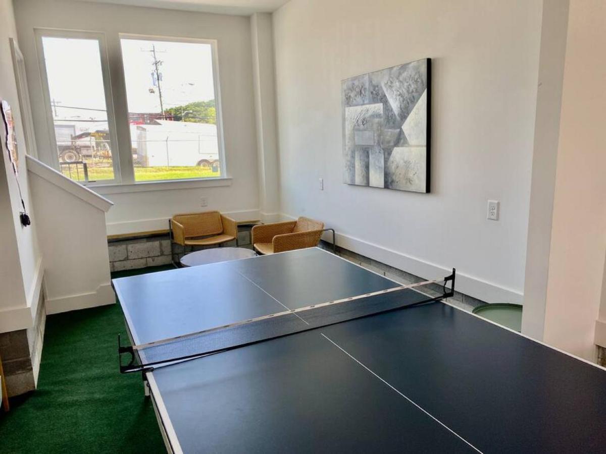 Big New And Modern With Skyline View Mural And Ping Pong Nashville Dış mekan fotoğraf